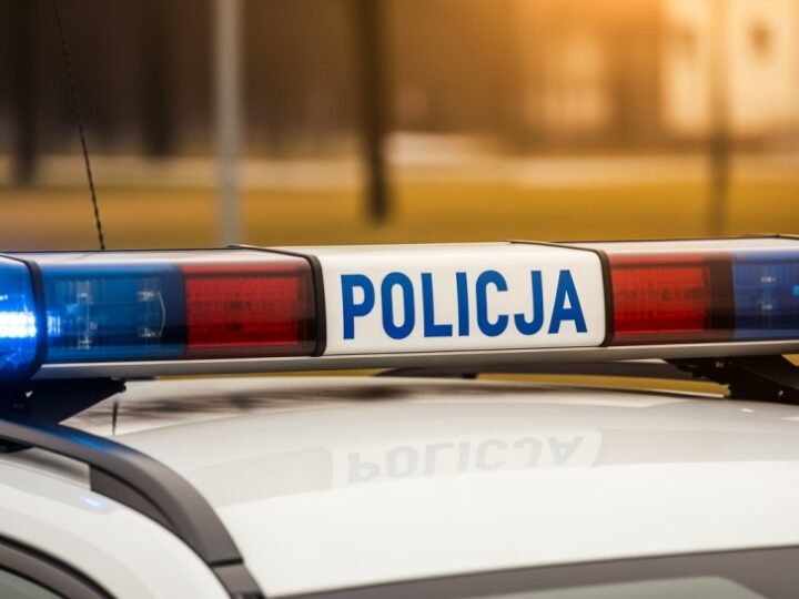Bezpieczeństwo młodzieży w Ostrołęce: Policja w akcji kontrolnej