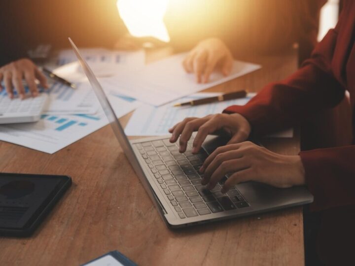 Elektrownia w Ostrołęce: Marnotrawstwo publicznych pieniędzy na niewłaściwej inwestycji