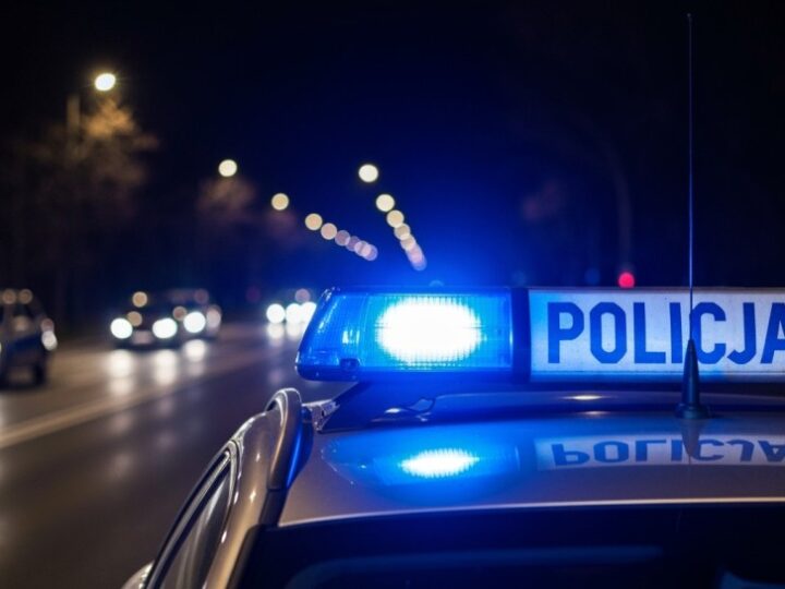 Szaleńczy pościg w Ostrołęce: Kierowca VW z zakazem i narkotykami w aucie zatrzymany przez policję