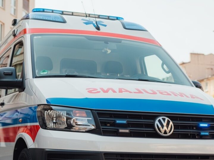 Ostrołęka: Obywatelska czujność ratuje seniorkę przed wychłodzeniem
