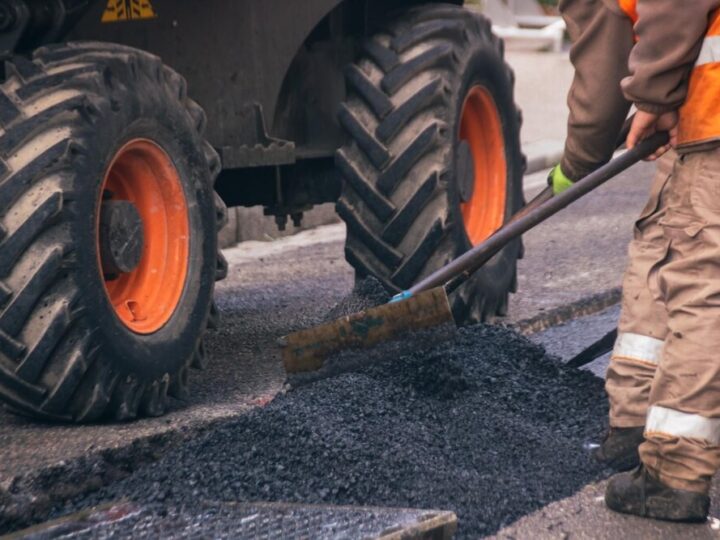 Gmina Kadzidło inwestuje w nowe drogi: podpisano umowy na projektowanie infrastruktury