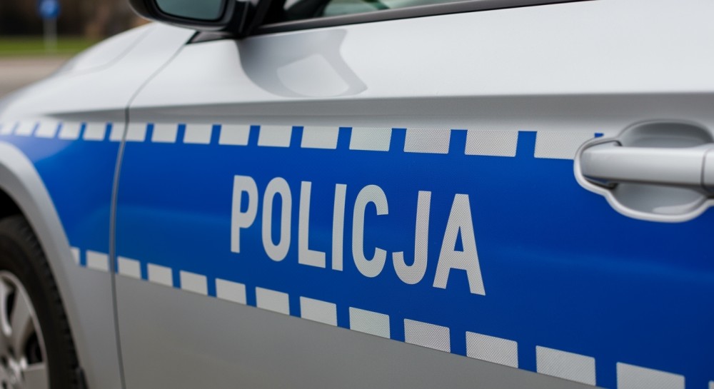 Młodzież z klas mundurowych odkrywa tajniki pracy policjantów w Ostrołęce