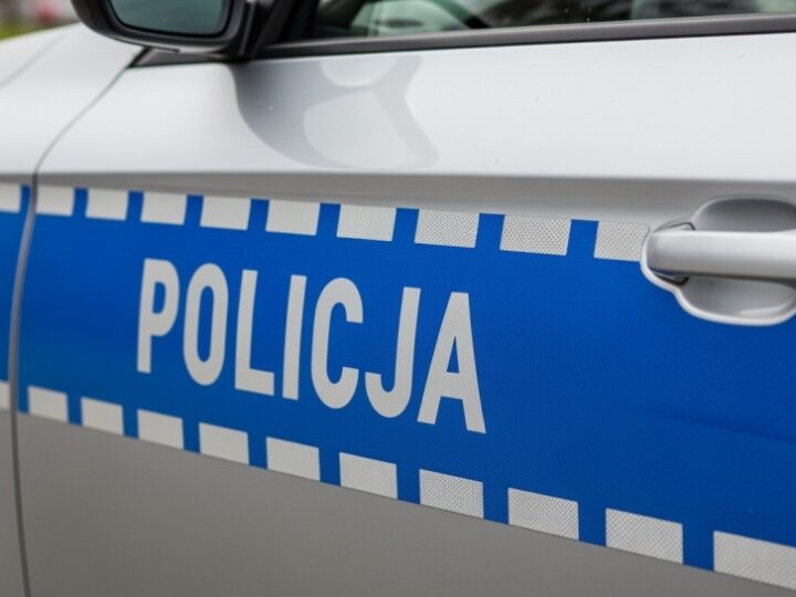 Policja w Ostrołęce kontroluje taksówki dla bezpieczeństwa pasażerów