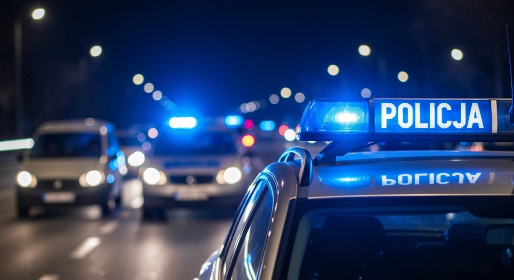 Policja odnajduje zagubionego chłopca i bezpiecznie odwozi do domu