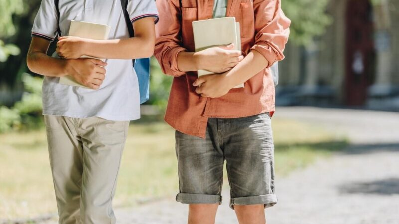 Powiat Ostrołęcki inwestuje w przyszłość edukacji z pracowniami AI i STEM