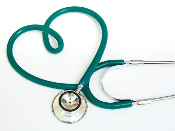 Bezpłatna infolinia wsparcia dla osób z Alzheimerem i ich bliskich