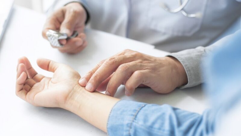 Teleopieka dla seniorów w Czerwinie: Bezpieczna przyszłość na wyciągnięcie ręki