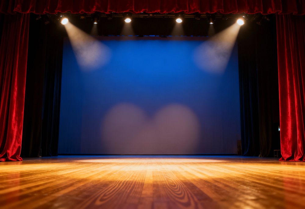 Kulturalne obchody Dnia Kobiet w Ostrołęce: występy teatralne i chóralne