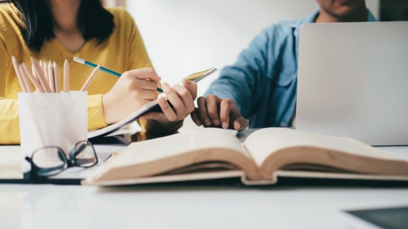 Dzieci z Ostrołęki odkrywają magię literatury w unikalnym projekcie edukacyjnym