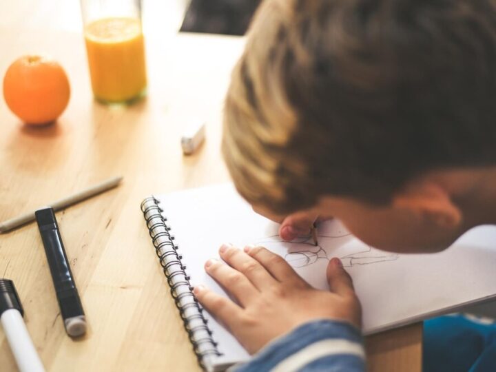 Ostrołęka wprowadza nowoczesne laboratoria STEM i AI do szkół