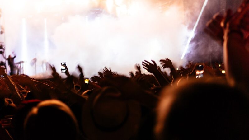 Czwartkowe seanse w Kinie Jantar: odkryj niezwykłe historie!