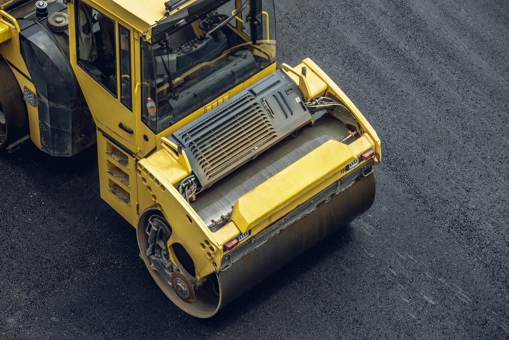 Ostrołęka inwestuje w drogi: nowa jakość na ul. Słonecznej i Stacha Konwy