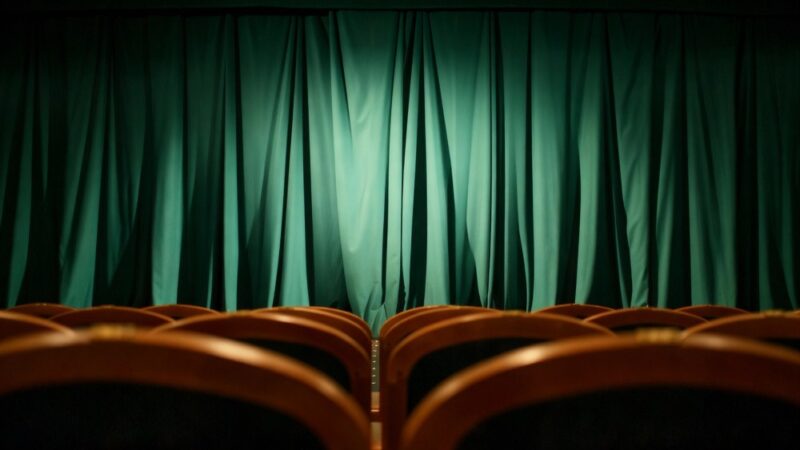 Filmowe emocje na scenie w Ostrołęce