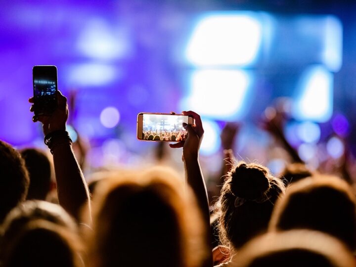 Jazzowa synestezja w Ostrołęce: MC Kwadrat łączy muzykę z grafiką