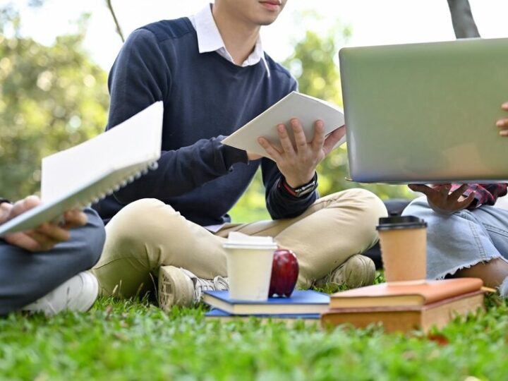 Zabezpiecz swoje finanse: weź udział w webinarium dla seniorów o zagrożeniach w Internecie